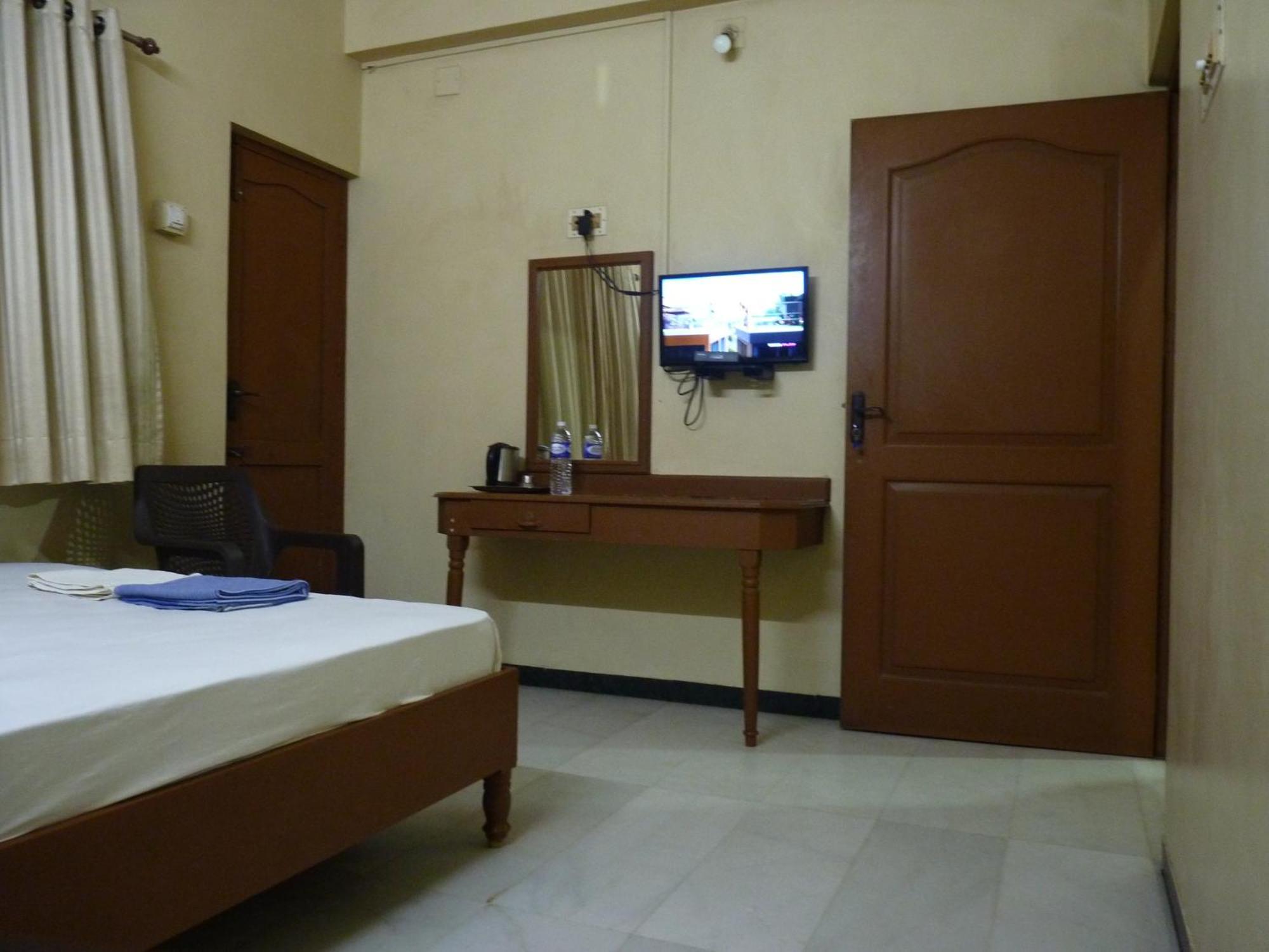 Nanda Lodge Mettuppālaiyam 외부 사진