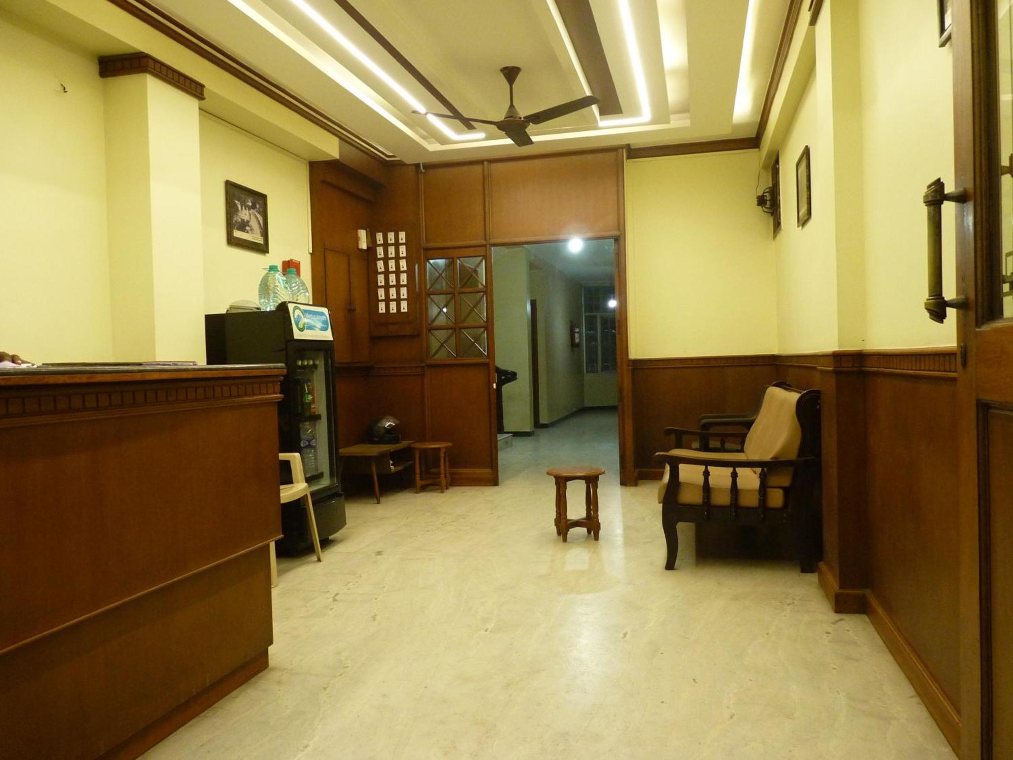 Nanda Lodge Mettuppālaiyam 외부 사진